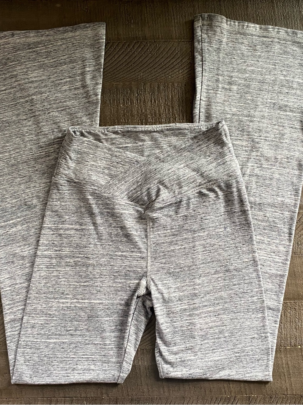 Victoria Secret Pink Crossover Flare Leggings Gray Women’s Size Small Loungewear